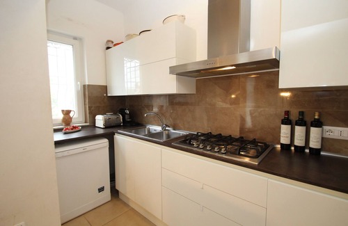 Ceglie Messapica Villa | Exquisite 3 Bedroom Villa - Large Salt Swimming Pool - CIN IT074003C200114293