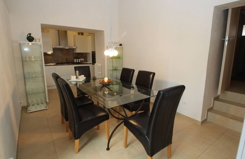 Ceglie Messapica Villa | Exquisite 3 Bedroom Villa - Large Salt Swimming Pool - CIN IT074003C200114293
