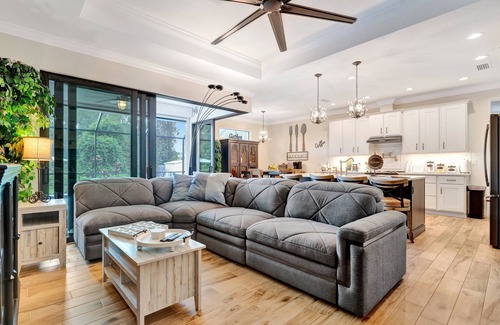 North Port House | Exquisite 3 BR 2 BA Home With Heated Pool