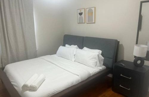 Ampere Apartment | Exquisite 4 Beds Near EWR NYC