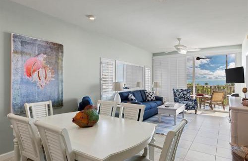 Sanibel House | Exquisite Beachfront Residence at Shell Island Beach Club of Sanibel