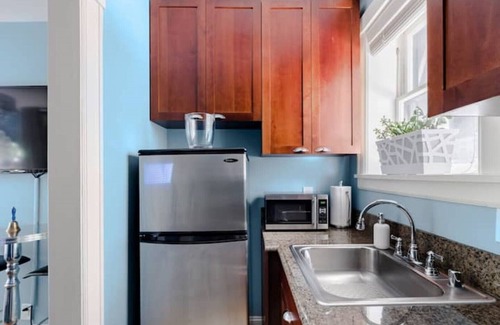 Belltown Apartment | Exquisite City Center Oasis! Walk to Cruise Terminal, Convention Center, Amazon!