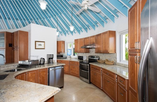 Double Bay House | Exquisite Contemporary Beachfront Estate with Pool on Pink Sand Beach