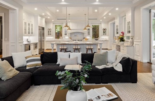 Hollywood Hills West House | Exquisite · Elegant · Luxe · LA Upscale Retreat!