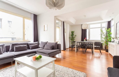 Goztepe Apartment | Exquisite Flat Near Bagdat Street in Kadikoy