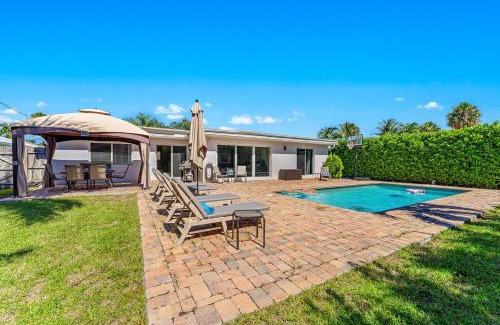 Lauderdale-by-the-Sea House | Exquisite House In Lbts- 7 Min Walk To The Beach!