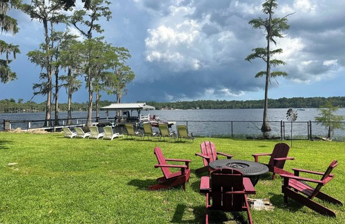 Lake Bradford -Cascade Lake House | Exquisite Huge Lakehouse 3 miles from FSU and downtown. Sleeps 16+