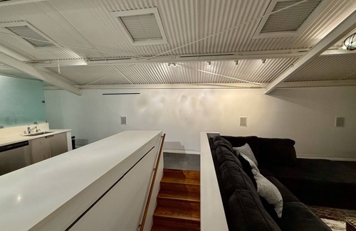 West End Condo | Exquisite Lakefront Boathouse – A True Sanctuary in New Orleans