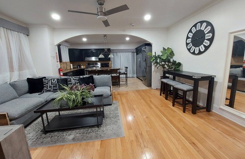 Rhawnhurst House | Exquisite Modern location- King beds.