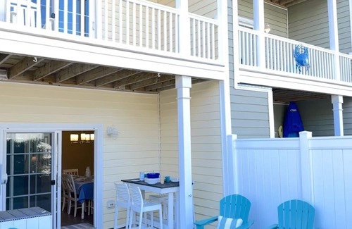 Atlantic Beach House | Exquisite Ocean-View Villa – Steps to Beach & Pool, LINENS INCLUDED
