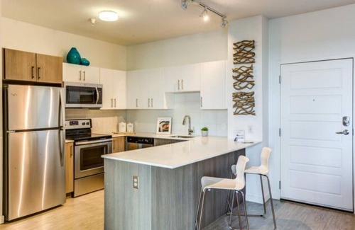Revere Apartment | Exquisite stay across the ocean
