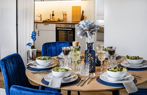 Suedviertel Apartment | Exquisite Superior Suite Near MESSE/CENTER/RÜ/GRUGA/EVONIK/EON