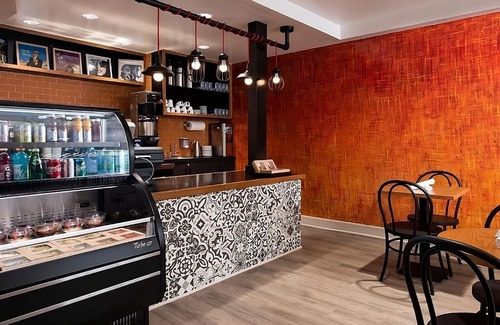 Norma Triangle Apartment | Exquisite Unit, Near Petersen Automotive Museum, Pet-Friendly, Rooftop Pool