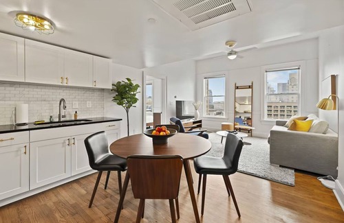 Downtown San Antonio Apartment | Extended Stay 1-Br Just Steps from The Alamo & San Antonio River Walk