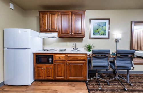 Ashwaubenon Hotel | Extended Stay Airport