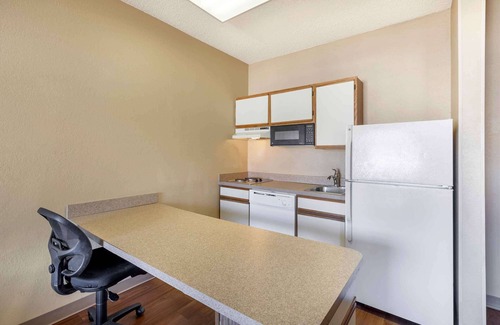 Greenwood Village Hotel | Extended Stay America Select Suites - Denver - Tech Center South - Greenwood Village