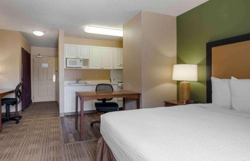 Dallas Hotel | Extended Stay America Select Suites - Dallas - Farmers Branch