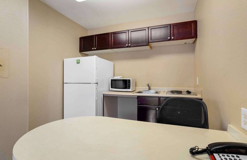 Ahwatukee Foothills Hotel | Extended Stay America Phoenix - Chandler - E. Chandler Blvd.