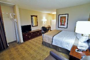 Riviera - Westchester Hotel | Extended Stay America Suites - Bakersfield - California Avenue