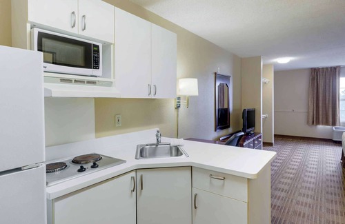Terry Sanford Hotel | Extended Stay America Select Suites Fayetteville Owen Dr