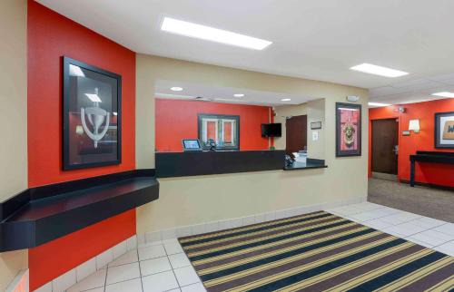 Springfield Hotel | Extended Stay America Select Suites - Springfield - South