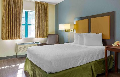Manchester Hotel | Extended Stay America Select Suites - Hartford - Manchester