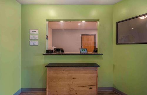 Bentonville - Fayetteville Hotel | Extended Stay America Select Suites - Springdale