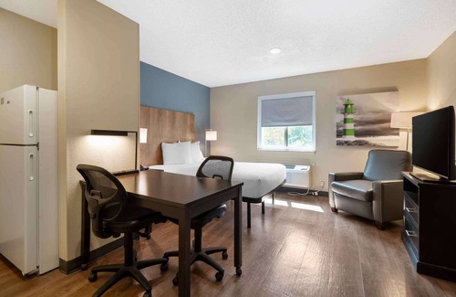 University Place Hotel | Extended Stay America Select Suites Charlotte University E