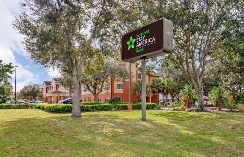 Temple Terrace Hotel | Extended Stay America Select Suites - Tampa - North - USF - Attractions