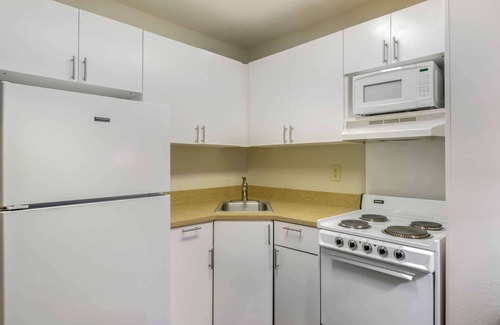 Dumbarton Hotel | Extended Stay America Suites Richmond W Broad St Glenside N