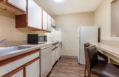 Wichita Hotel | Extended Stay America Suites Wichita East
