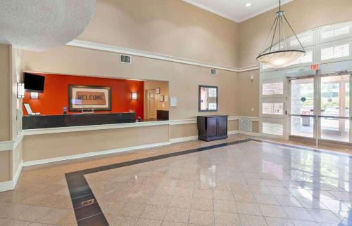 Durham Hotel | Extended Stay America Suites - Raleigh - RTP - 4919 Miami Blvd