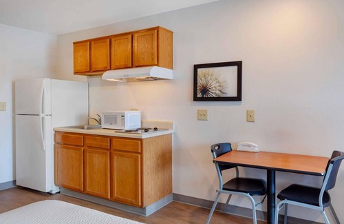 Terry Sanford Hotel | Extended Stay America Select Suites - Fayetteville