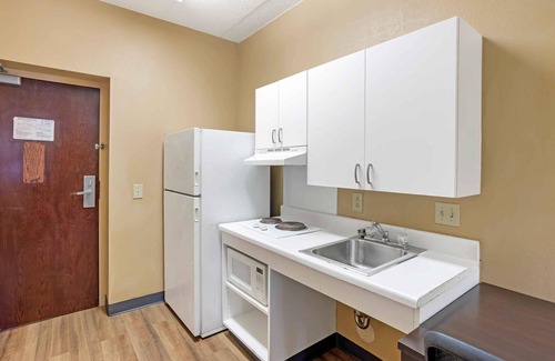 Eastwick Hotel | Extended Stay America Suites Philadelphia Airport Tinicum Bl
