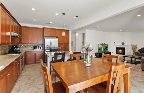 Chino House | Extended Stay Gem! Cozy 4B3B｜15 Fwy｜Flex Month-to-Month｜WFH Choice #40938