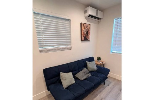 Reseda House | Extended Stay - Guest House - Los Angeles!