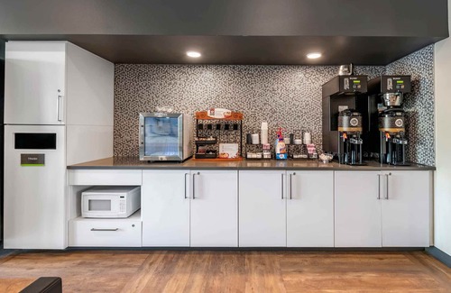 Warrington Hotel | Extended Stay Premier Suites - Pensacola- Nas Corry Station