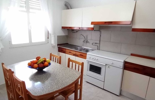 O Grove Apartment | Exterior floor with terrace and 4 bedrooms, 50m. from the sea and 300m. of the beach