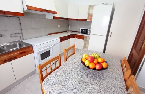O Grove Apartment | Exterior floor with terrace and 4 bedrooms, 50m. from the sea and 300m. of the beach