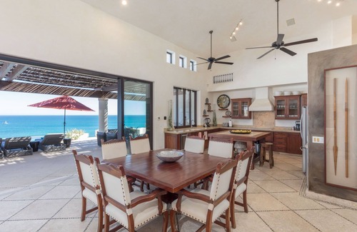 San Jose del Cabo House | Extraordinary ocean front home with direct access to the beach
