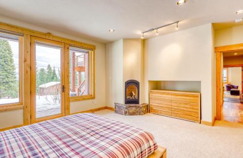 Truckee House | Extraordinary Tahoe-Donner Modern Mountain Home