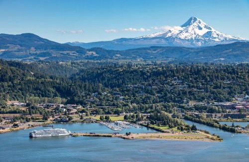 White Salmon House | Eye On The Gorge