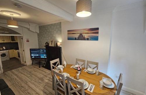 Galway City Centre Apartment | Eyre Square Lane