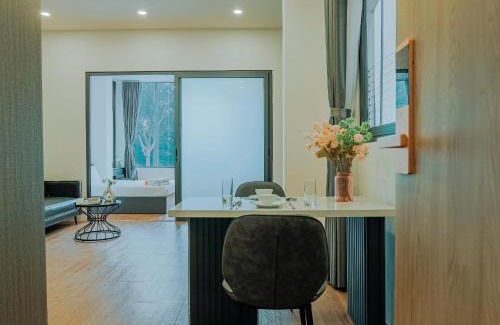 Phuong 6 Hotel | Ezity Central - Tao Dan Park