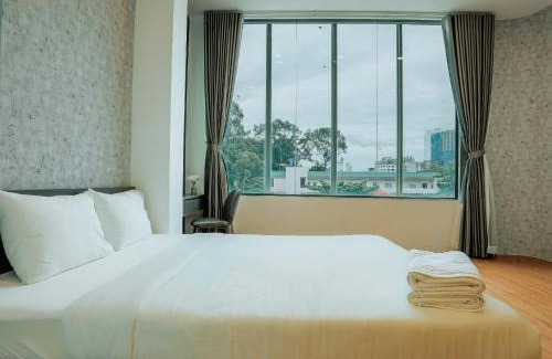 Phuong 6 Hotel | Ezity Central - Tao Dan Park