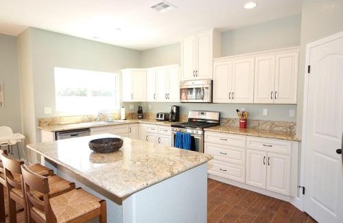 Southwest Anaheim House | F-31 Mickeys Beach House