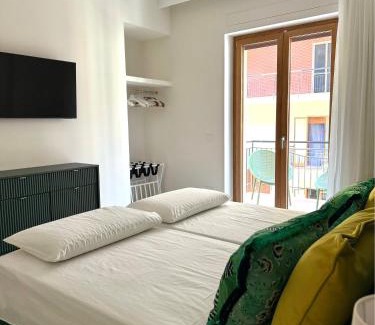 Sorrento City Centre Apartment | F&M House