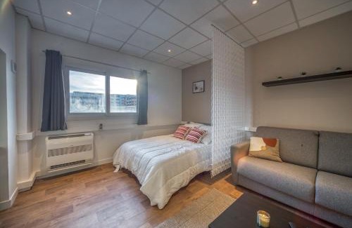 Saint-Martin-d'Heres Apartment | F1 tout équipé neuf tout confort à 2 pas du campus universitaire et de Nerpic