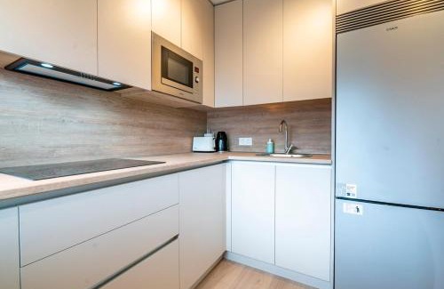 Barajas Apartment | F132 Brand new Design Apartment - Madrid Feria