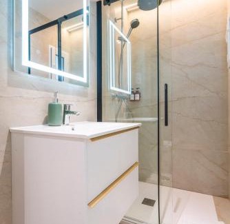 Barajas Apartment | F132 Brand new Design Apartment - Madrid Feria